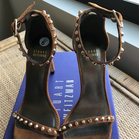 🎈🎉🎊 HOST PICK Stuart Weitzman Whatastud Sandals New 🎉🎊 - Picture 5 of 10